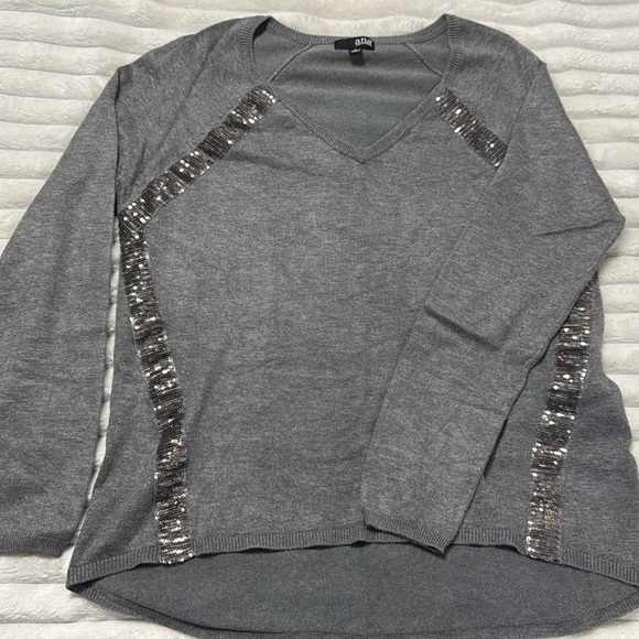 a.n.a Sweater - Picture 2 of 3